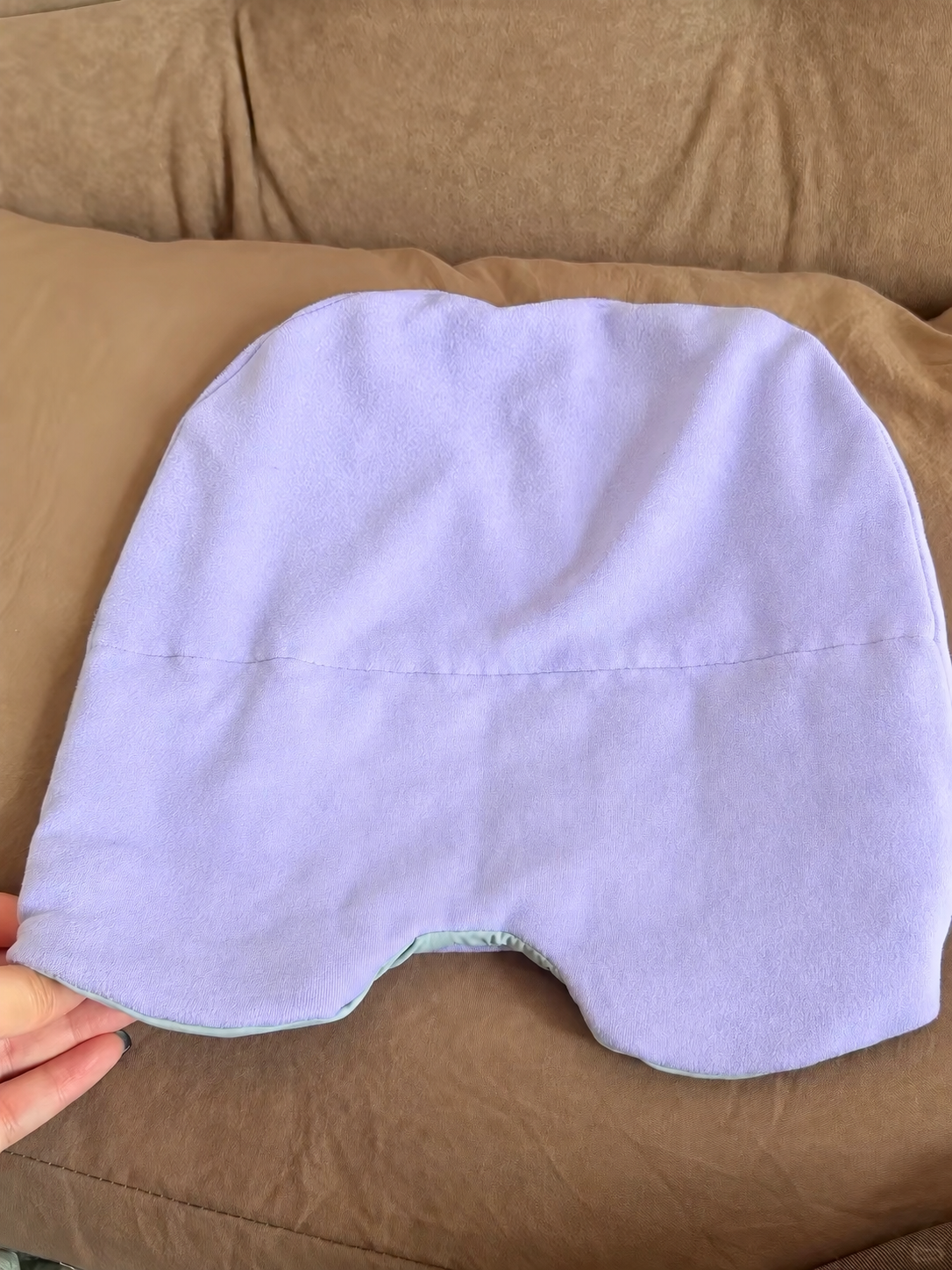 Purple weighted sleep hood product photo