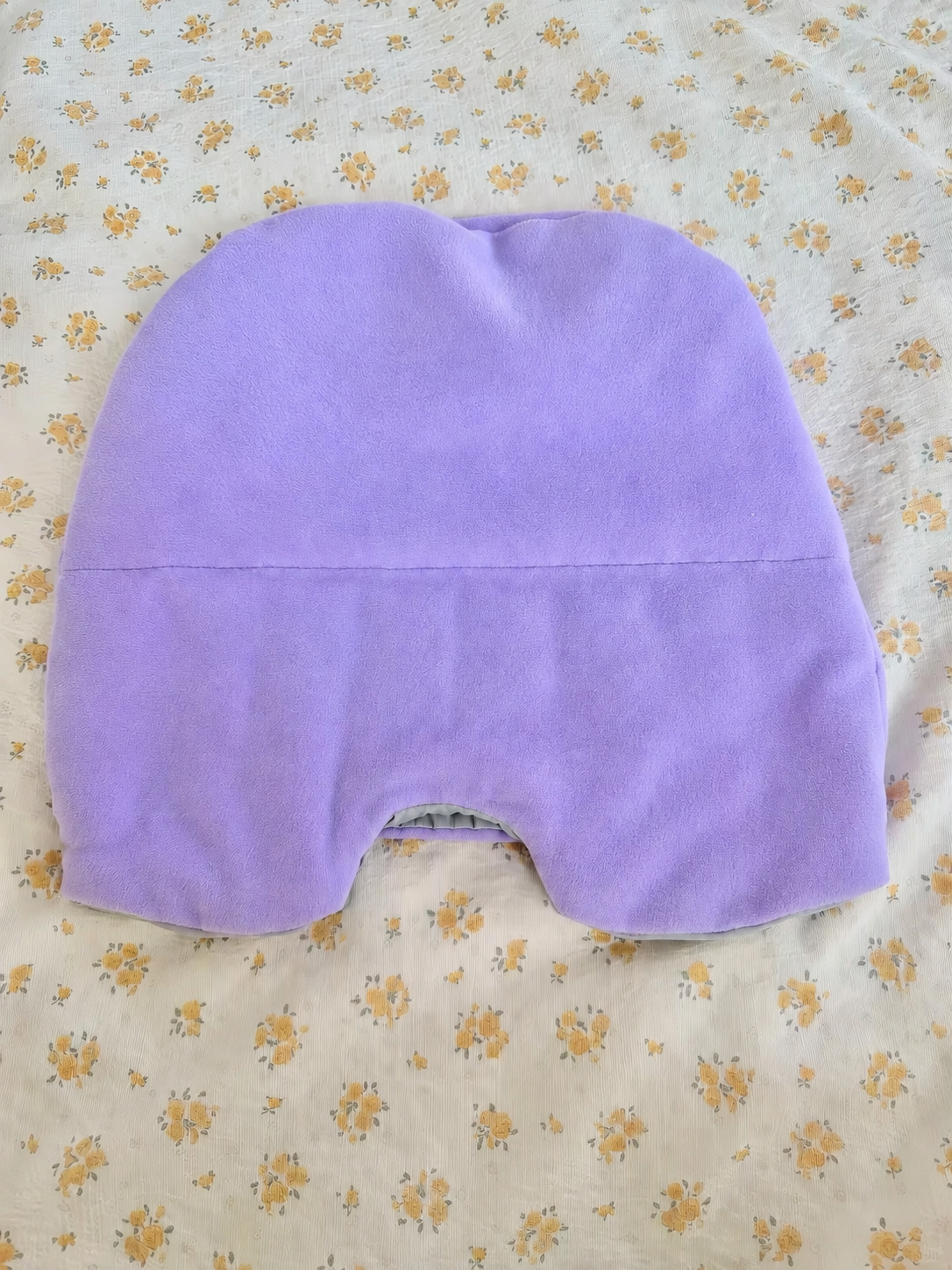 Purple weighted sleep hood product photo